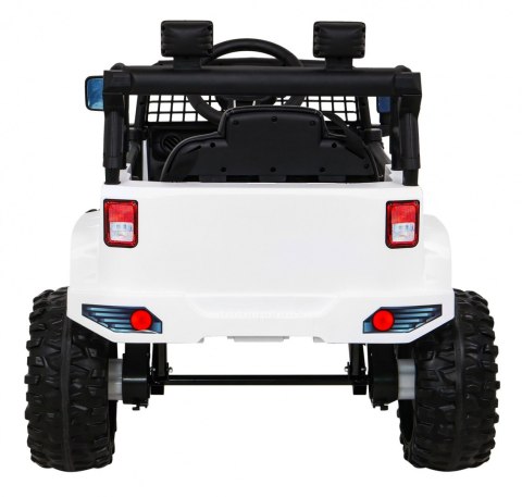 ND28_12981_PA_BDM0922_BIA Pojazd Jeep Dark Night Biały