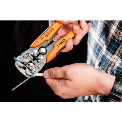 NEO SZCZYPCE DO ŚCIĄGANIA IZOLACJI IZOLOWANE 205MM