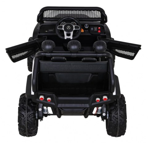 ND28_13123_PA_JL199_BIA Pojazd Mercedes BENZ UNIMOG Biały