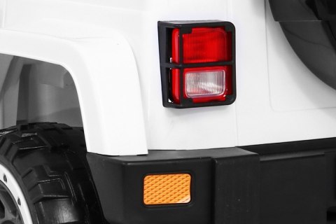 ND28_13489_PA_BRD-7588_BIA Pojazd Terenowy Full Time 4WD Biały