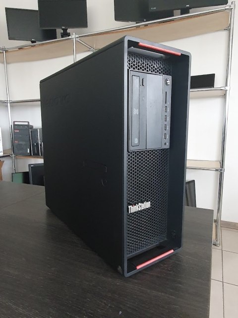 Komputer Lenovo P520c