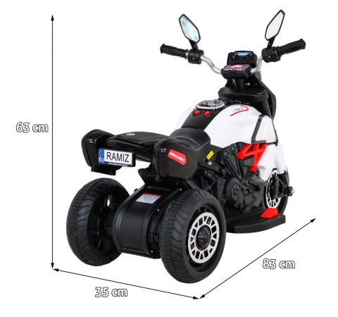 ND28_12281_PA_BLJ818_BIA Motor Fast Tourist Biały