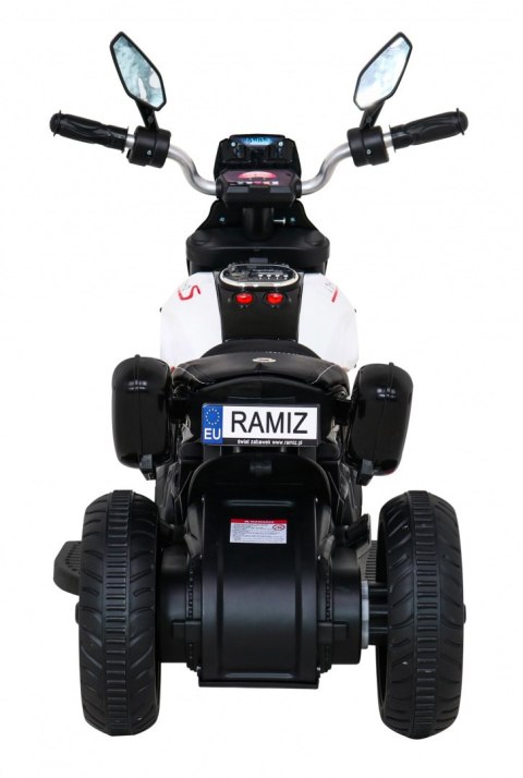 ND28_12281_PA_BLJ818_BIA Motor Fast Tourist Biały