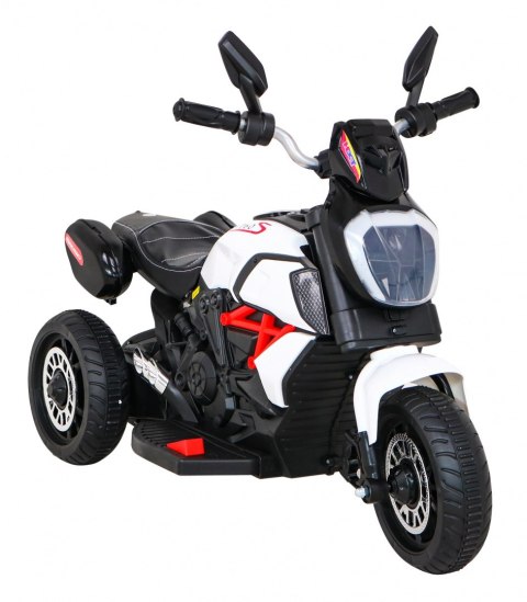 ND28_12281_PA_BLJ818_BIA Motor Fast Tourist Biały