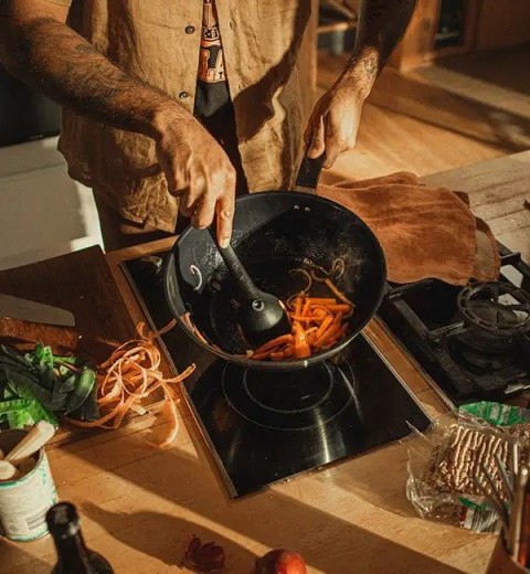 FISKARS PATELNIA WOK FISKARS FUNCTIONAL FORM 28CM