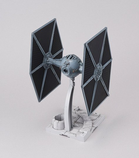 Model plastikowy star wars tie fighter