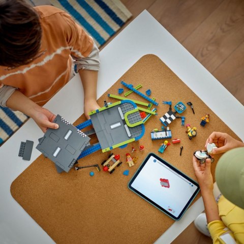 Klocki city 60460 bez granic: tor z rampami dla wyścigówek