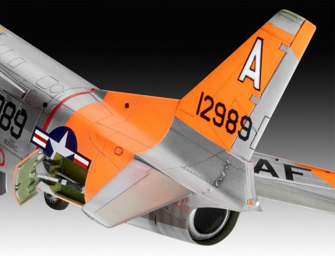 Model plastikowy samolot f-86d dog sabre 1/48