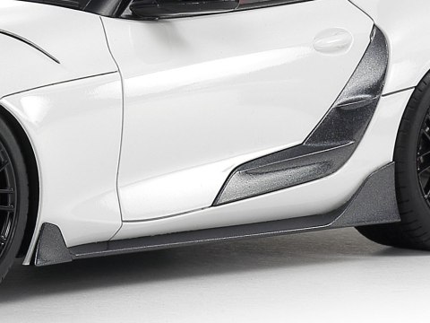 Model plastikowy toyota gr supra custom 1/24