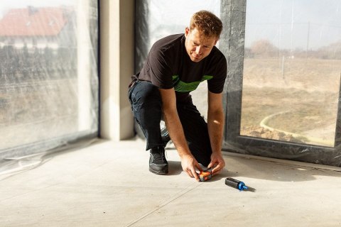 NEO SZNUREK TRASERSKI 3:1 OBUDOWA PLASTIK+ KREDA NIEBIESKA