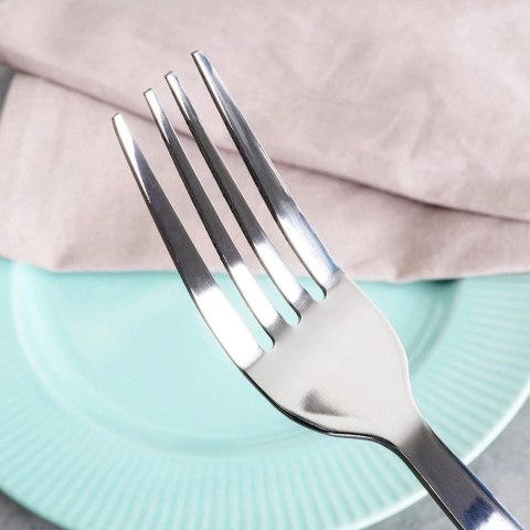 Widelczyk Deserowy Stalowy 18 cm NAVA Uchwyt Imitujący Drewno