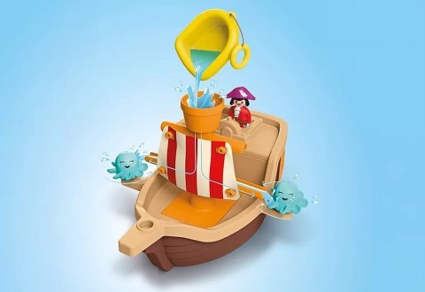 Zestaw z figurkami junior & disney piracki statek piotrusia pana