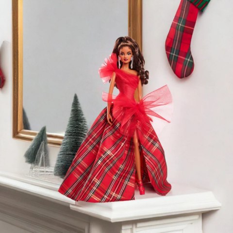 Lalka barbie holiday brunetka