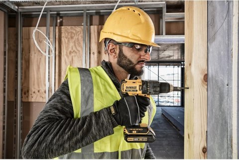 DEWALT 18V XR Brushless Hammer Drill Driver - 2 X 2Ah Batteries | DCD778D2T-QW | 340 W