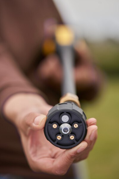 STANLEY AKUMULATOROWA MYJKA CIŚNIENIOWA V20 18V 1*4.0AH