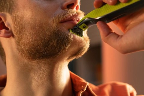 Philips Philips Shaver | QP2724/23 OneBlade | Operating time (max) 45 min | Wet & Dry | NiMH | Black/Lime