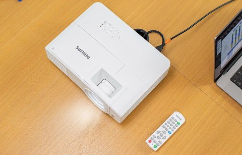 Philips ProPix 650 | WXGA (1280x800) | 4000 ANSI lumenów | Biały