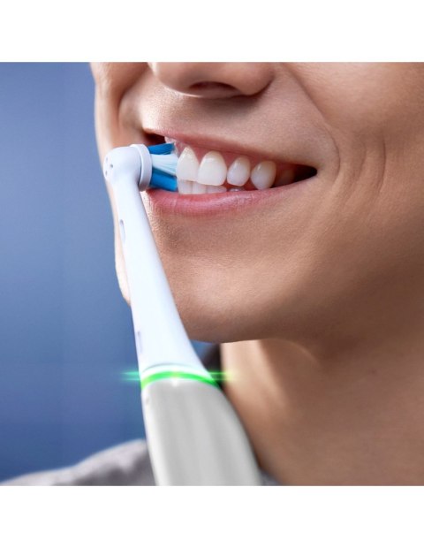 Oral-B Elektryczna szczoteczka do zębów Oral-B | iO6 DuoPack | Akumulator | Dla dorosłych | Liczba główek szczoteczki w zestawie 2 | Li