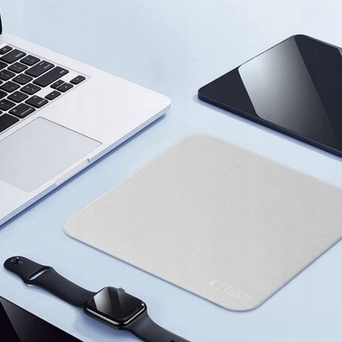 Ściereczka do ekranów z mikrofibry Polishing Cloth szara - 2 szt.