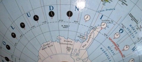 GLOBUS FIZ/POLIT PODSW @320 DREW STOPKA PUD