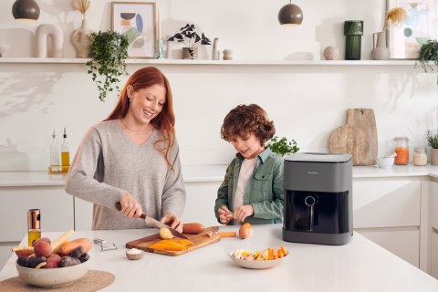 Frytkownica Panasonic NF-CC500SXE z wyświetlaczem LCD, 5 l, 1450 W, obudowa Cool touch