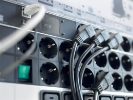 PLISTWA LED PODSTAWOWA BACHMANN 230V 19'' 1U 2M