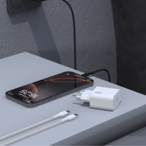Ładowarka sieciowa USB-C z kablem USB-C GaN PD 25W - biała
