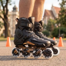 NA1601 ŁYŻWOROLKI SLALOMOWE SLAYD CZARNE ROZM. 45 NILS EXTREME