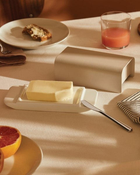 Alessi Mattina Żywica, Stal nierdzewna