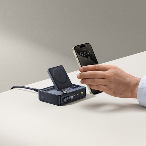 Stacja ładująca 5w1 USB-A UAB-C z wyświetlaczem zwijanym kablem 140W Qi2 - czarna