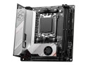 MSI MSI | MPG B650I EDGE WIFI | Rodzina procesorów AMD | Gniazdo procesora AM5 | DDR5 DIMM | Gniazda pamięci 2 | Obsługiwane interfe