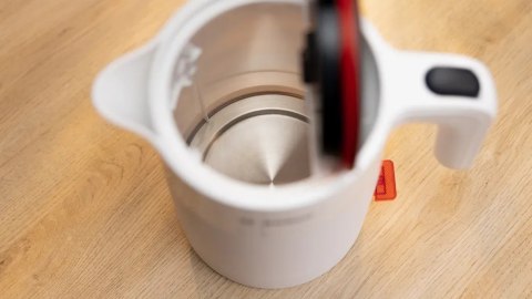 Bosch Czajnik Bosch | TWK2M161 MyMoment | Elektryczny | 2400 W | 1,7 L | Plastikowy | Podstawa obrotowa 360° | Biały