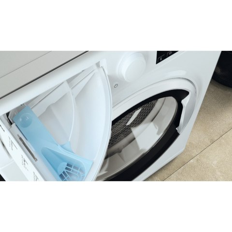 Whirlpool Pralka Whirlpool | WRBSB 6249 W EU | Klasa efektywności energetycznej C | Ładowana od frontu | Pojemność prania 6 kg | 1200 obr/