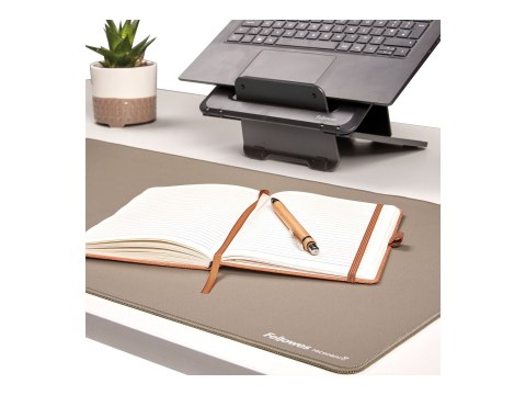 Fellowes Fellowes Breyta Desk Mat - Sand | Fellowes