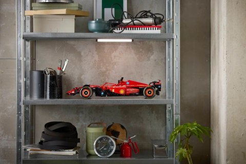 42207 - LEGO Technic - Bolid F1 Ferrari SF-24