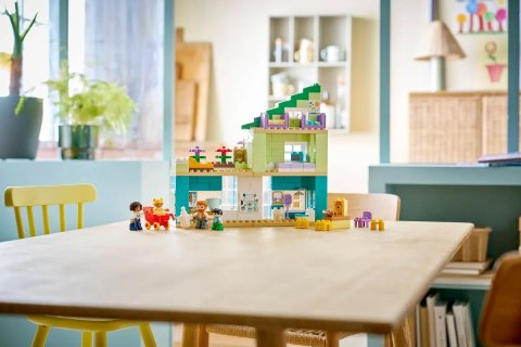 10470 - LEGO DUPLO - Nowoczesny dom rodzinny 3 w 1 z figurkami
