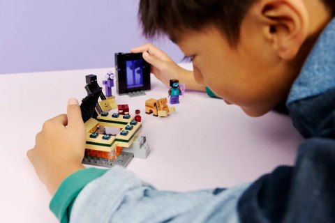 21584 - LEGO Minecraft - Podróż przez portal Netheru i Kresu