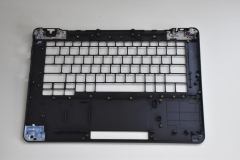 Palmrest E7270