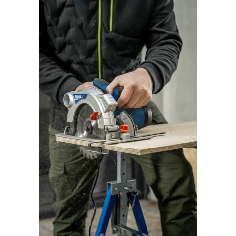 Pilarka ręczna 1500w 185mm laser