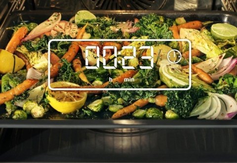 Piekarnik elektryczny Electrolux EOF5H50BZ SurroundCook 600 65 l | termoobieg | grill | kataliza | czarny