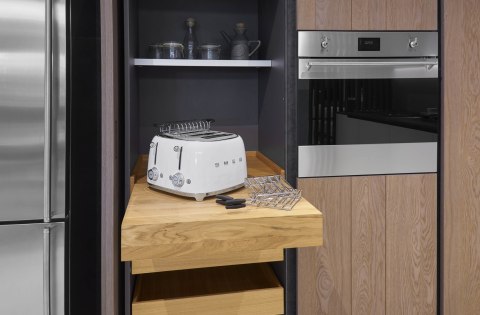Skrudintuvas Smeg na 4 kromki, balta