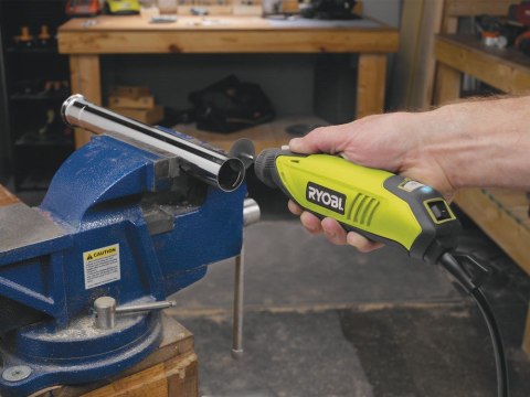 Szlifierka prosta RYOBI EHT150V 150W, zest 115 akcesoriów