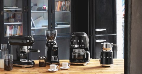 Ekspres przelewowy SMEG DCF02BLEU