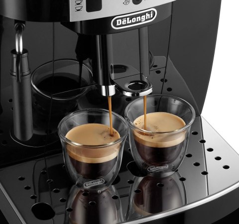 Delonghi Delonghi | Coffee Maker | ECAM22.115.B Magnifica S | Pump pressure 15 bar | Built-in milk frother | Automatic | 1450 W | Black