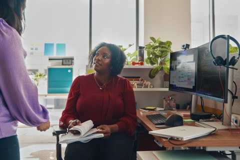 HP Poly Zestaw słuchawkowy stereo Poly Blackwire 3325 USB-C z certyfikatem Microsoft Teams + wtyczka 3,5 mm + przejściówka USB-C