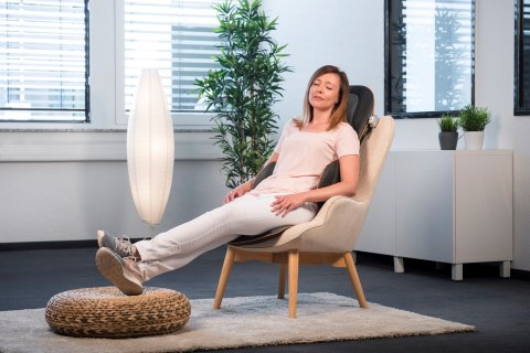 Nakładka masująca akupresura Medisana MC 825 beżowa masaż Shiatsu | 3 poziomy intensywności | funkcja czerwonego swiatła | 425 x