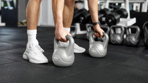 Kettlebell bitumiczny 4 kg szary REBEL ACTIVE