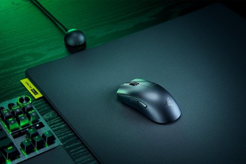 Razer Viper V4 Pro myszka Gaming Po prawej stronie RF Wireless + USB Type-C Optyczny 50000 DPI