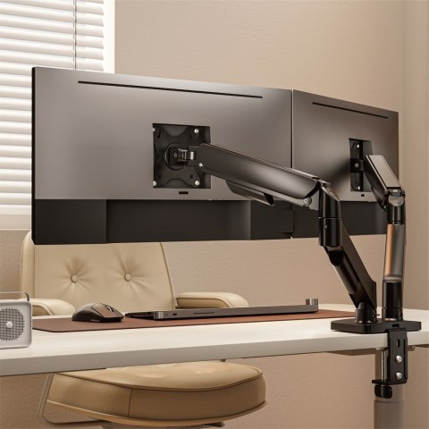 Equip 650131 uchwyt / stojak do monitorów 81,3 cm (32") Biurko Czarny