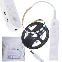 KX4943_1 Taśma LED na baterie USB czujnik ruchu 1M zimny biały BATERIE